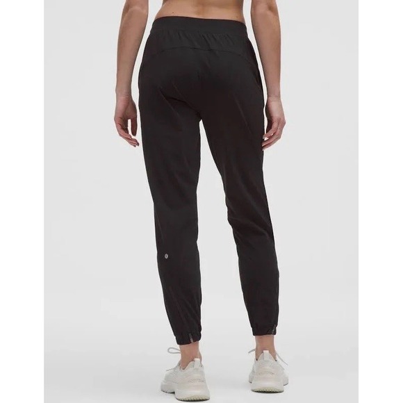 lululemon athletica Pants - Lululemon Adapted State High Rise Jogger Women's Size 12 Black Zip Ankle READ